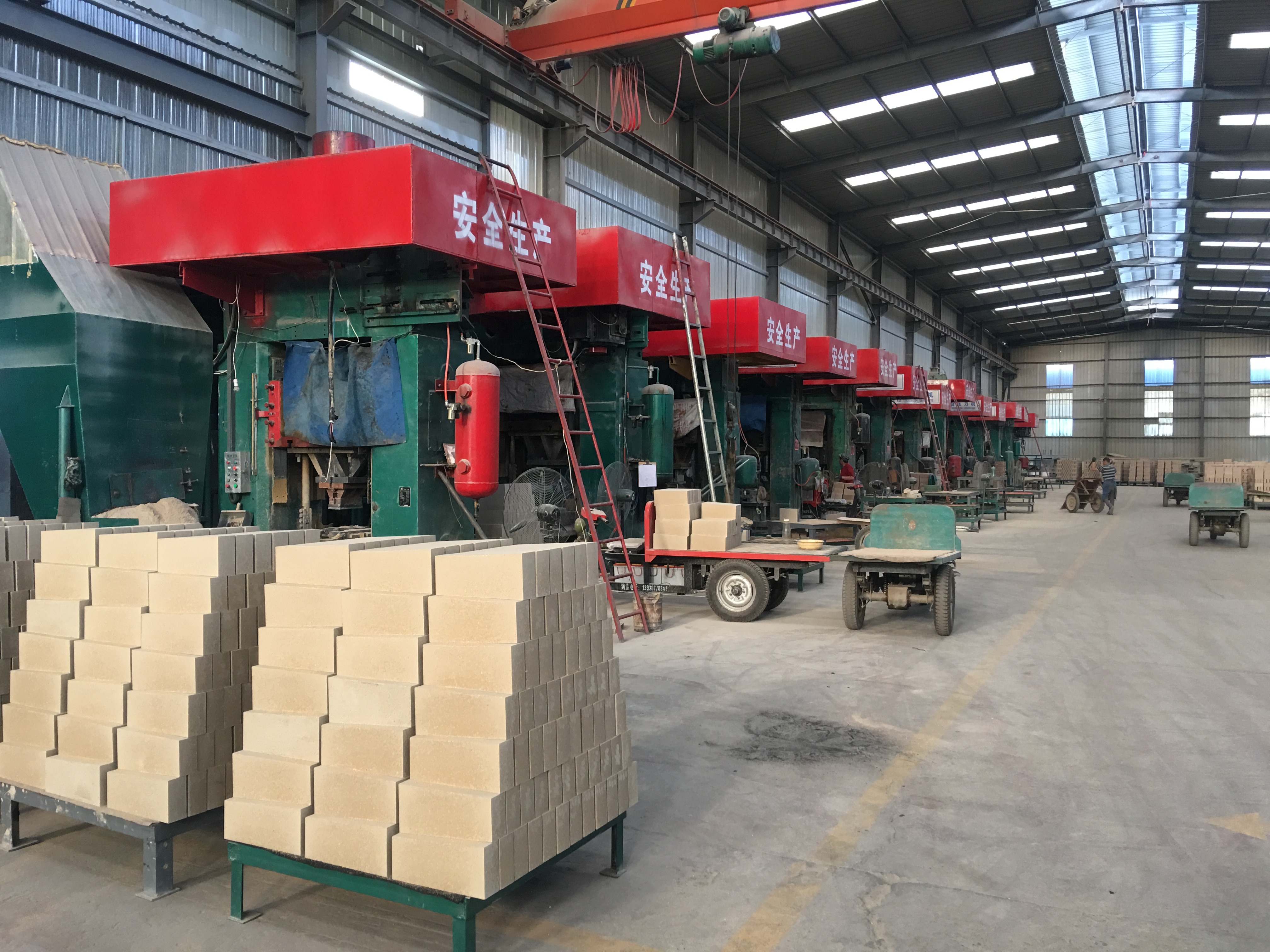 生產(chǎn)車(chē)間